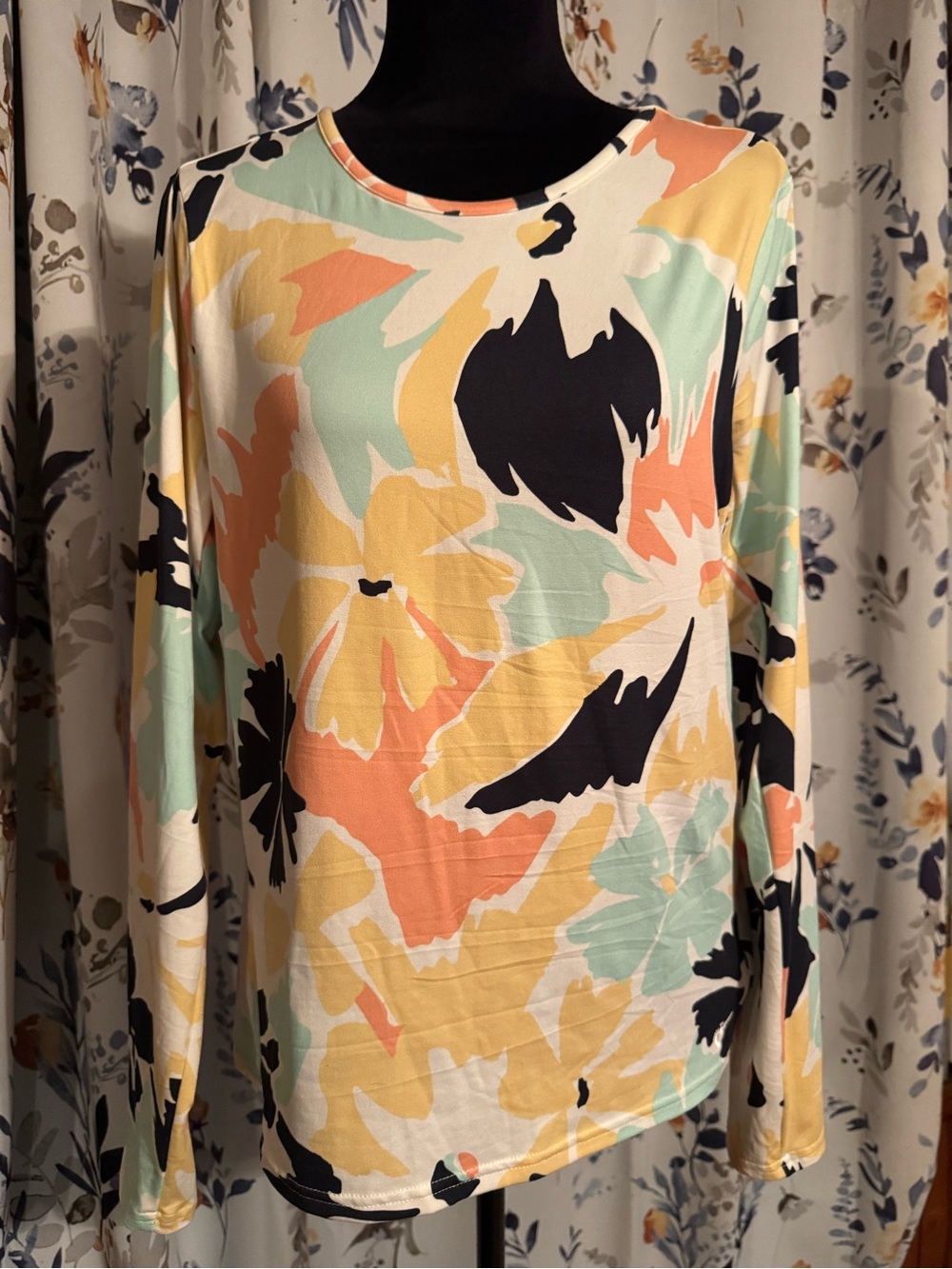 Floral Abstract Long-Sleeve Top in Mint, Coral & Yellow Hang Ten Size Large B2